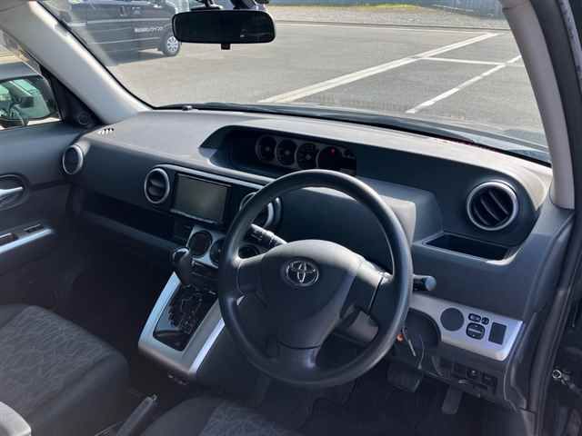 2015 Toyota Corolla Rumion 1.8S auction photo 3