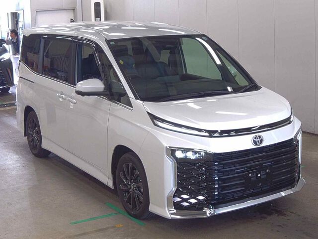 Japan Auction Vehicles 8 2026 Toyota Voxy ハイブリッドS-Z auction photo