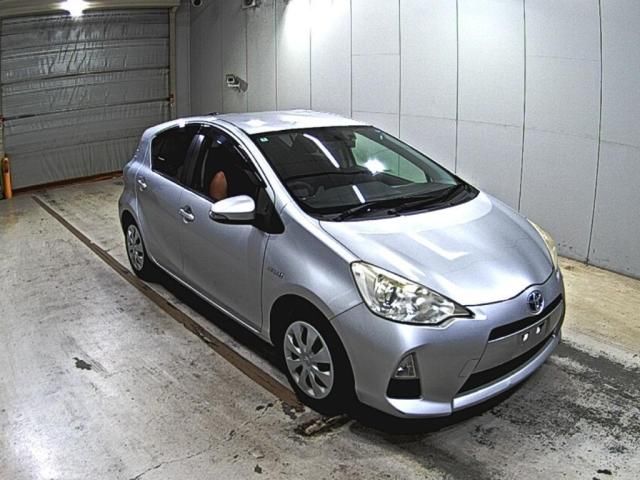 2014 Toyota Aqua S Japan auction vehicle