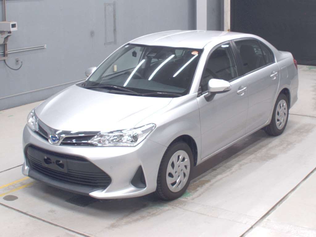 Japan Auction Vehicles 15 2021 Toyota Corolla Axio Hybrid EX auction photo