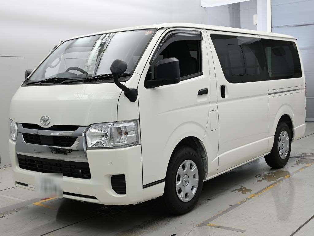 Japan Auction Vehicles 14 2026 Toyota Hiace DX GL Package auction photo