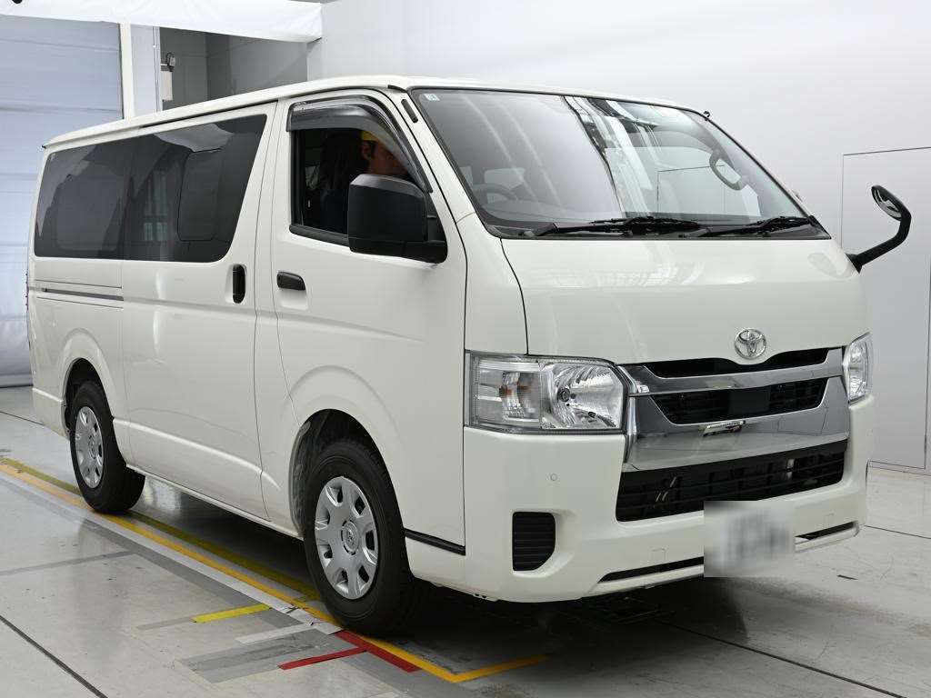 2026 Toyota Hiace DX GL Package auction photo 5