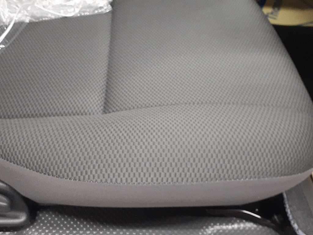 2026 Toyota Hiace DX GL Package auction photo 10