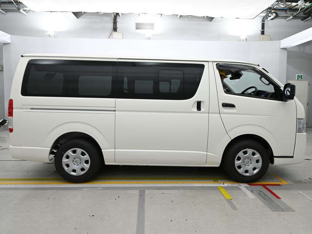2026 Toyota Hiace DX GL Package auction photo 3