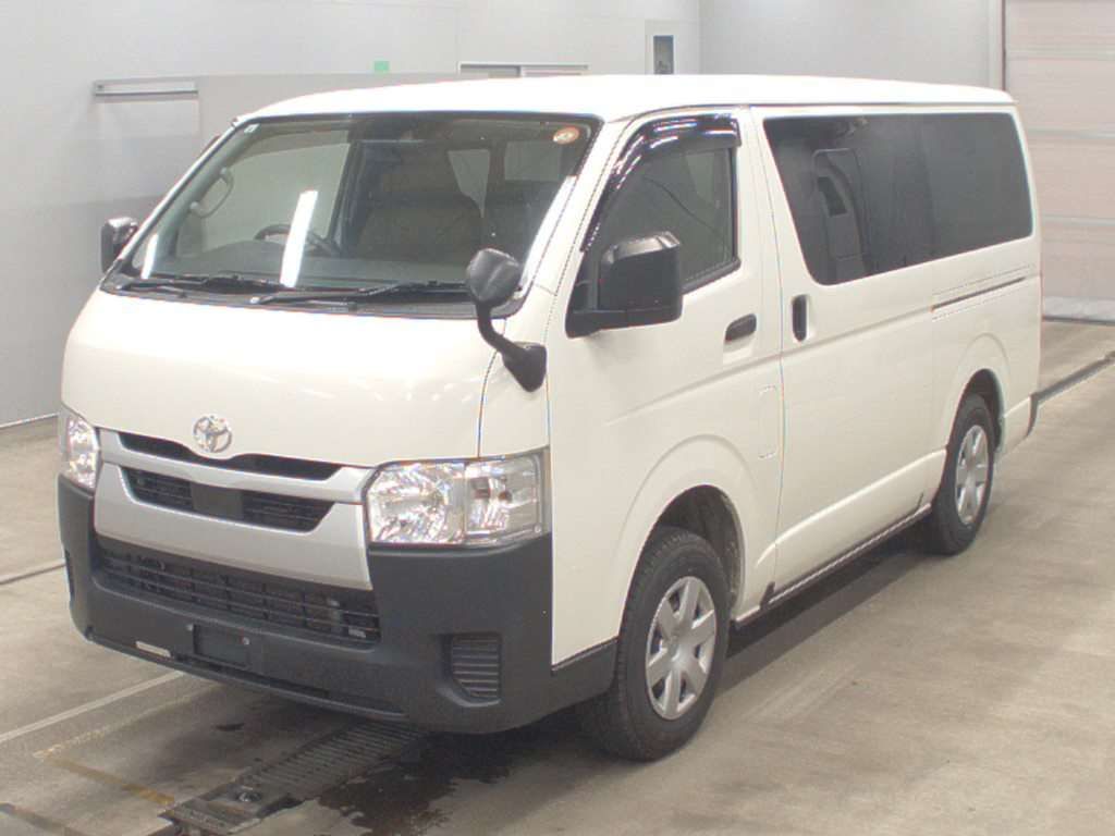 Japan Auction Vehicles 16 2021 Toyota Hiace DX 4WD auction photo