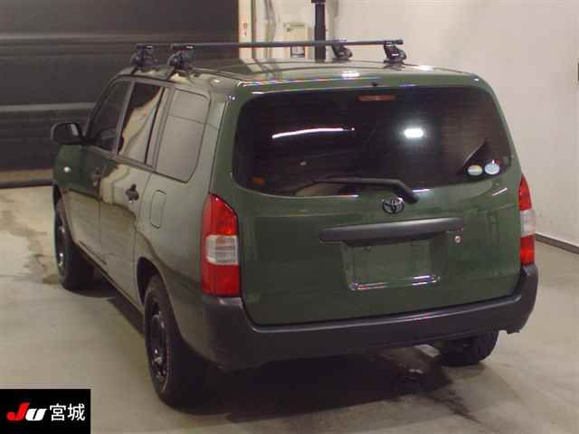 2017 Toyota Succeed 4WD UL auction photo 2
