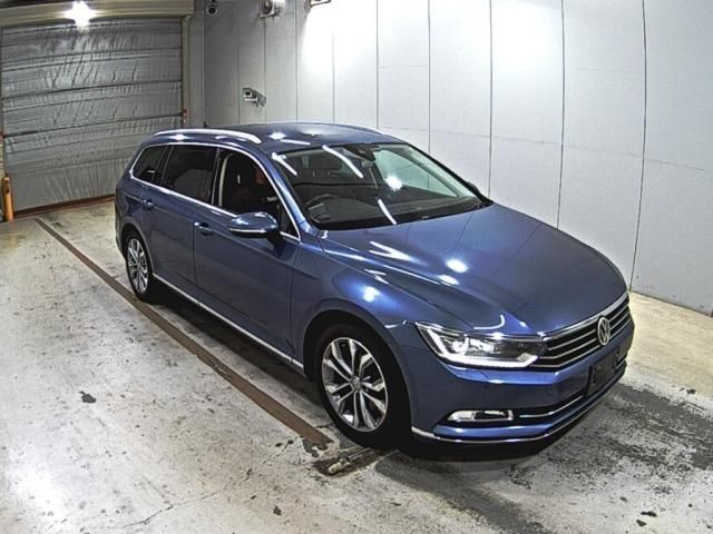 2015 Volkswagen パサートヴァリアント TSIハイライン Japan auction vehicle