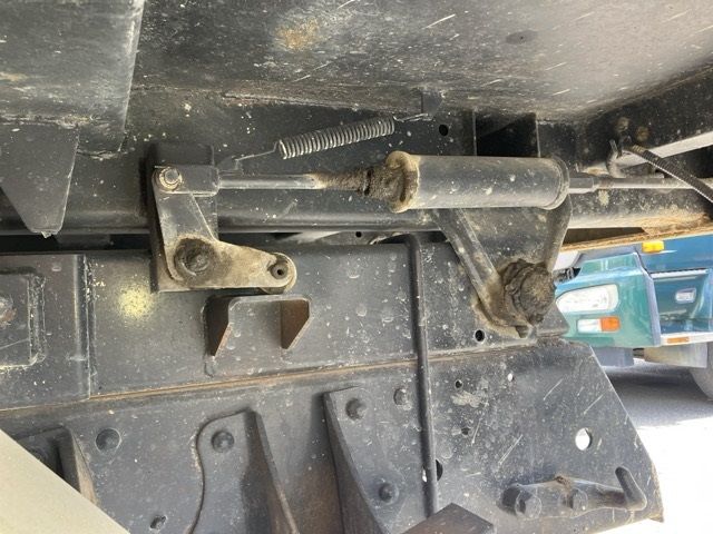2017 Hino Ranger dump auction photo 13