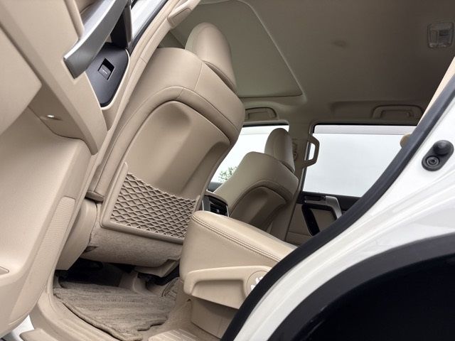 2022 Toyota ランクルプラド 4WD TX Lパッケージ auction photo 10