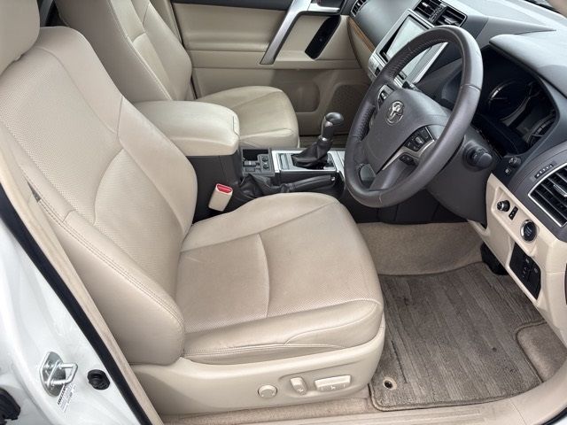 2022 Toyota ランクルプラド 4WD TX Lパッケージ auction photo 8