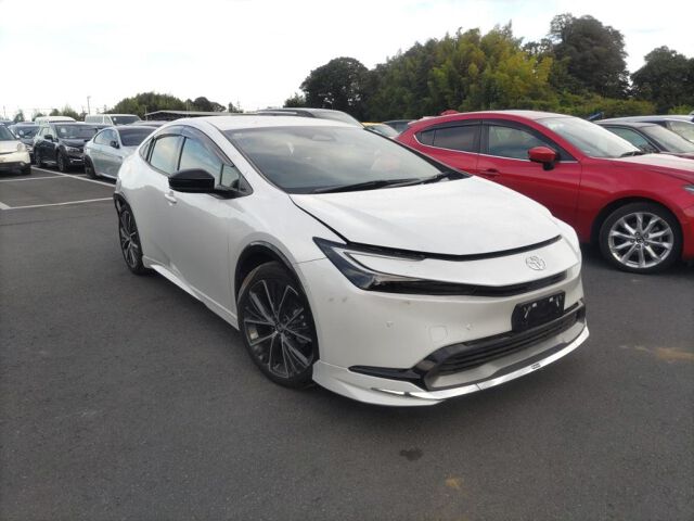 Japan Auction Vehicles 8 2023 Toyota Prius Z auction photo