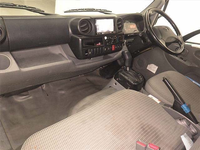 2019 Toyota Dyna Full Just Low D-TB PCS 2t auction photo 4