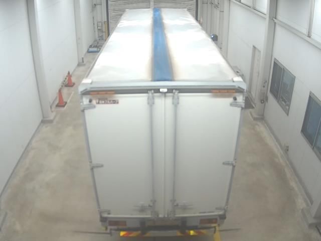 2013 Isuzu Forward Wing auction photo 3