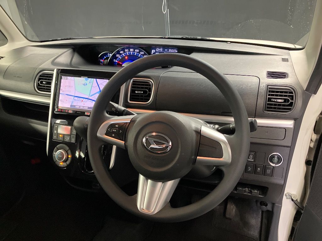 2015 Daihatsu Tanto Custom X Top Edition SAII auction photo 3