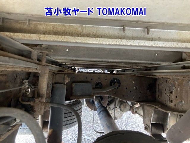 2013 Isuzu Elf Van auction photo 13