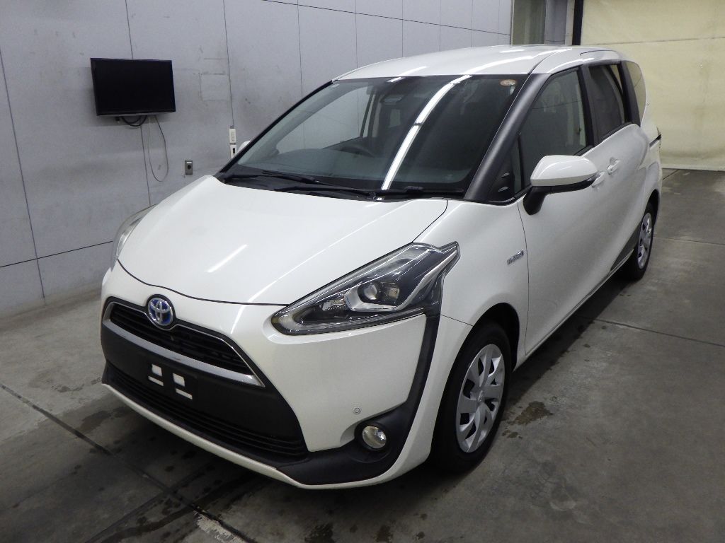 2017 Toyota Sienta ハイブリッドX auction photo 4