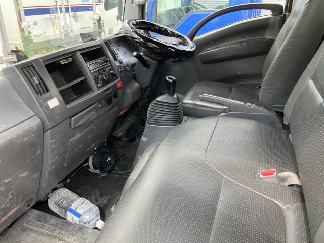 2014 Mazda タイタン chassis auction photo 5