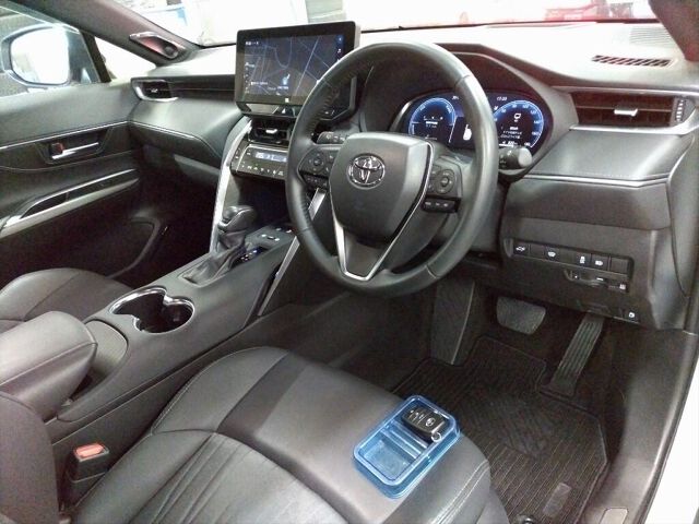 2023 Toyota Harrier Z 4WD auction photo 3