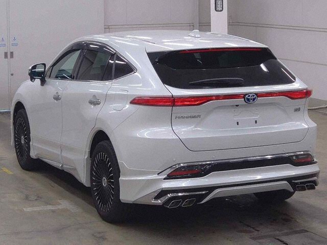 2023 Toyota Harrier Z 4WD auction photo 2