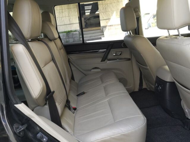 2019 Mitsubishi Pajero Final Edition 4WD auction photo 6