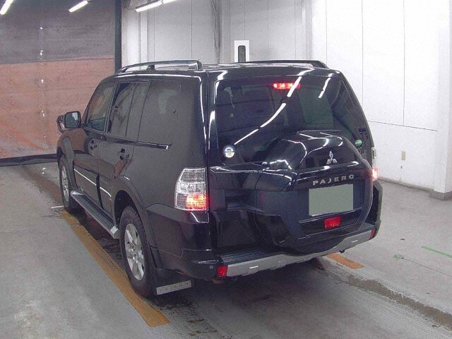2019 Mitsubishi Pajero Final Edition 4WD auction photo 2