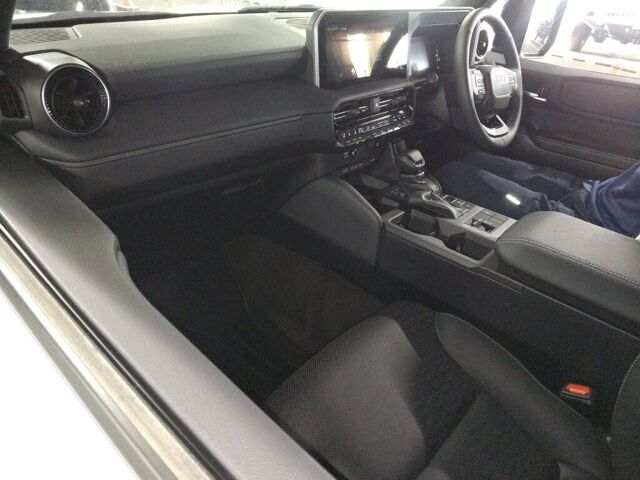 2025 Toyota Land Cruiser 250 VX 4WD auction photo 3