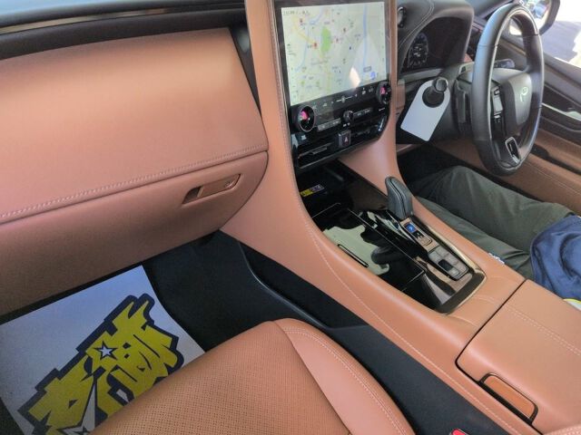 2025 Toyota Vellfire Z Premier 4WD auction photo 3