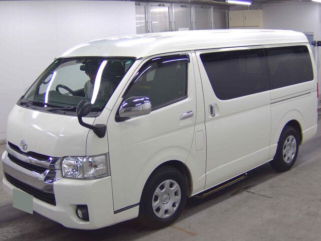 2018 Toyota Hiace GL auction photo 4