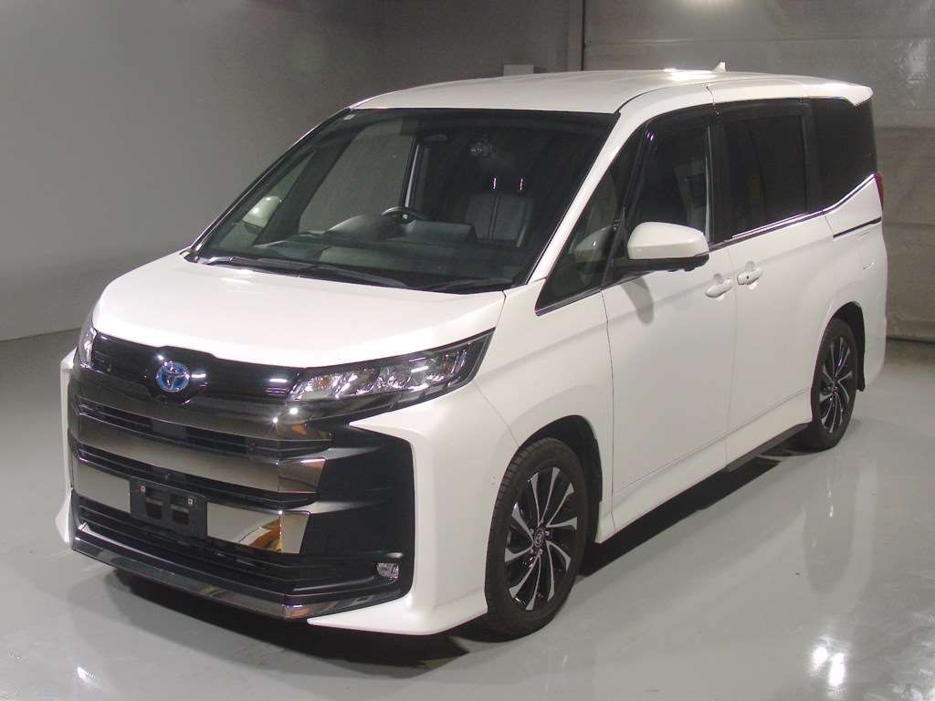 Japan Auction Vehicles 4 2022 Toyota Noah ハイブリッドS-Z auction photo