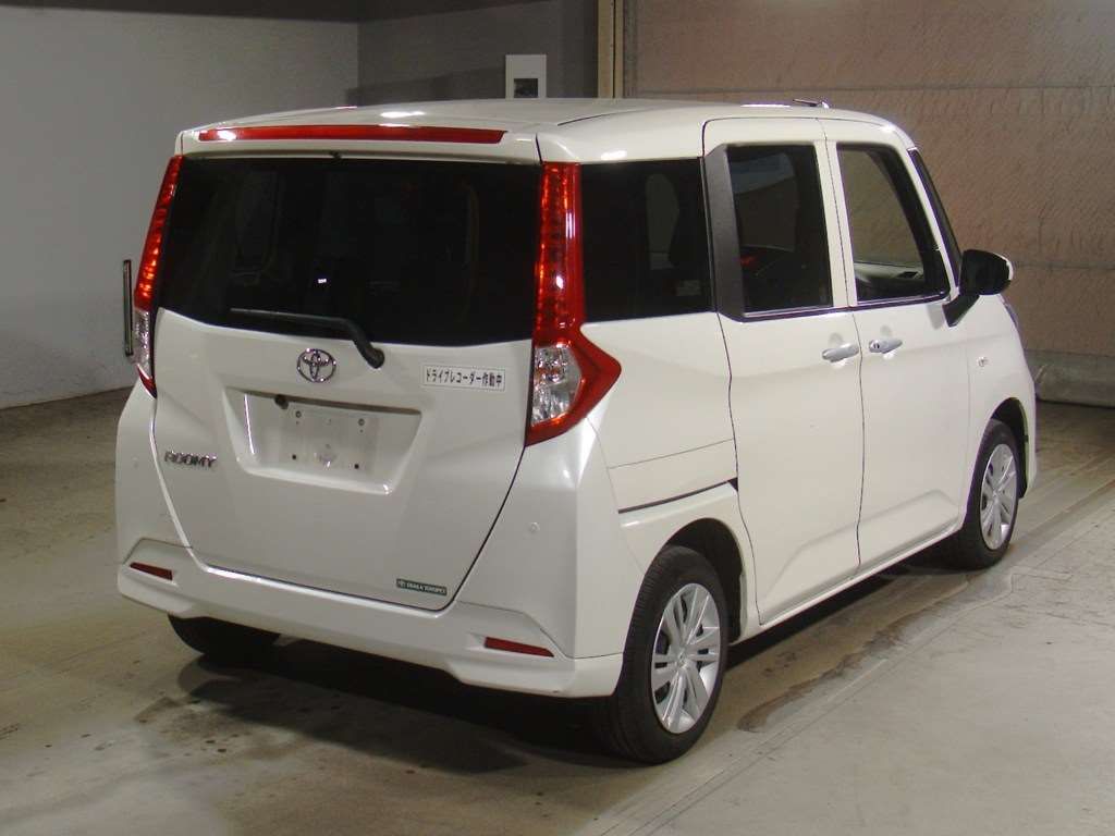 2021 Toyota Roomy X auction photo 2