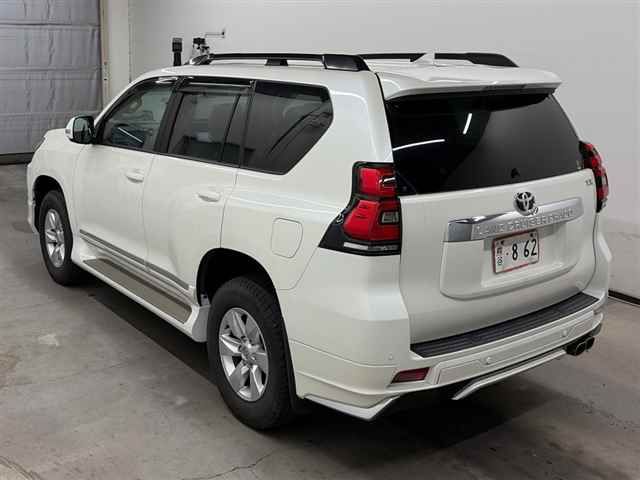 2023 Toyota Land Cruiser Prado TX Lパッケージ auction photo 2