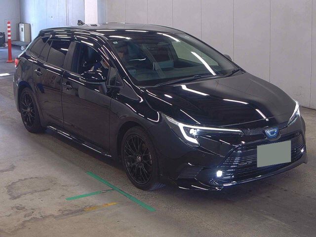 2024 Toyota Corolla Touring HVアクティブスポーツ 4WD Japan auction vehicle