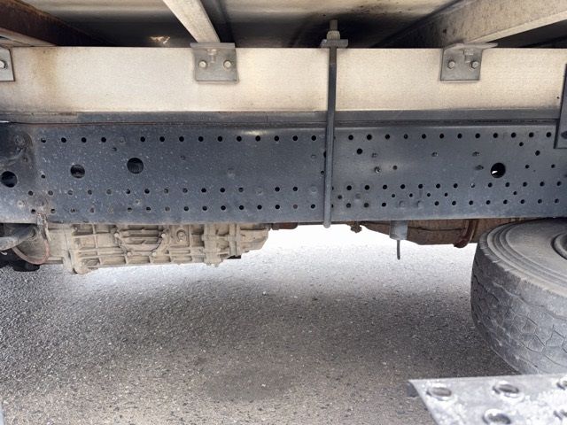 2010 Isuzu Forward レイゾウレイトウ PG auction photo 11