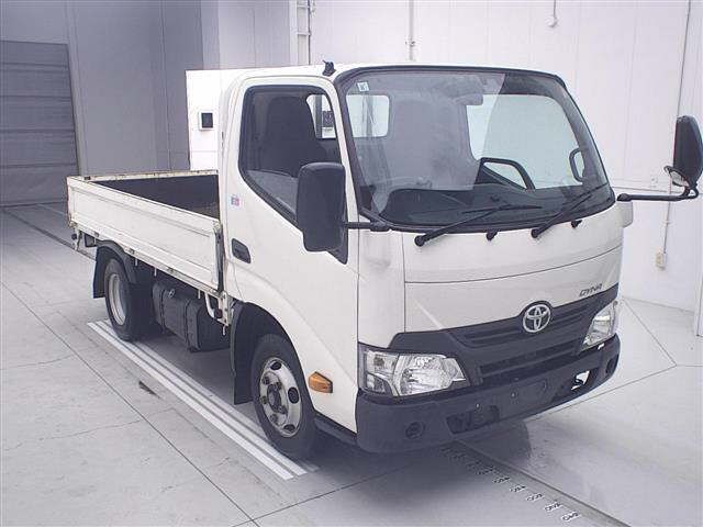 Japan Auction Vehicles 12 2019 Toyota Dyna 2t Full Just Low D-TB PCS auction photo