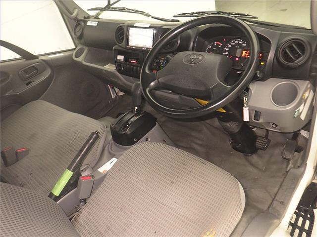 2019 Toyota Dyna 2t Full Just Low D-TB PCS auction photo 3