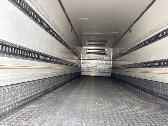 2021 Nissan Diesel UD Refrigerated PG auction photo 19