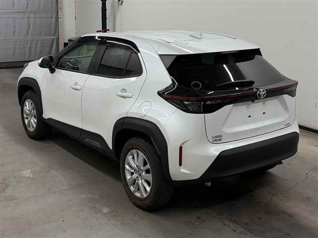 2023 Toyota Yaris Cross G auction photo 2