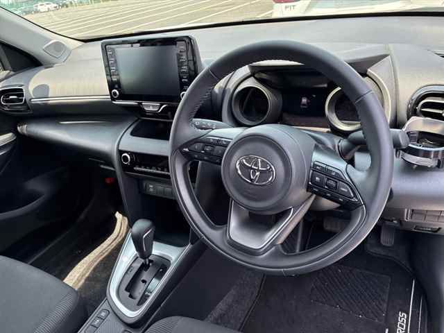 2023 Toyota Yaris Cross G auction photo 3