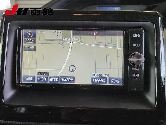 2017 Toyota Noah 4WD X auction photo 9