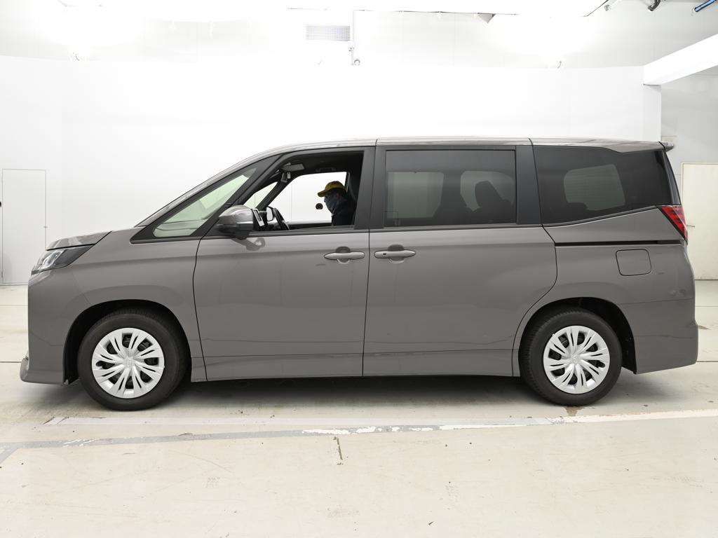 2026 Toyota Noah Hybrid S-X auction photo 4