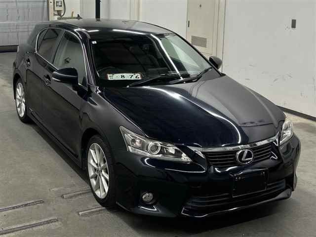 Japan Auction Vehicles 10 2011 Lexus CT CT200hバージョンC auction photo