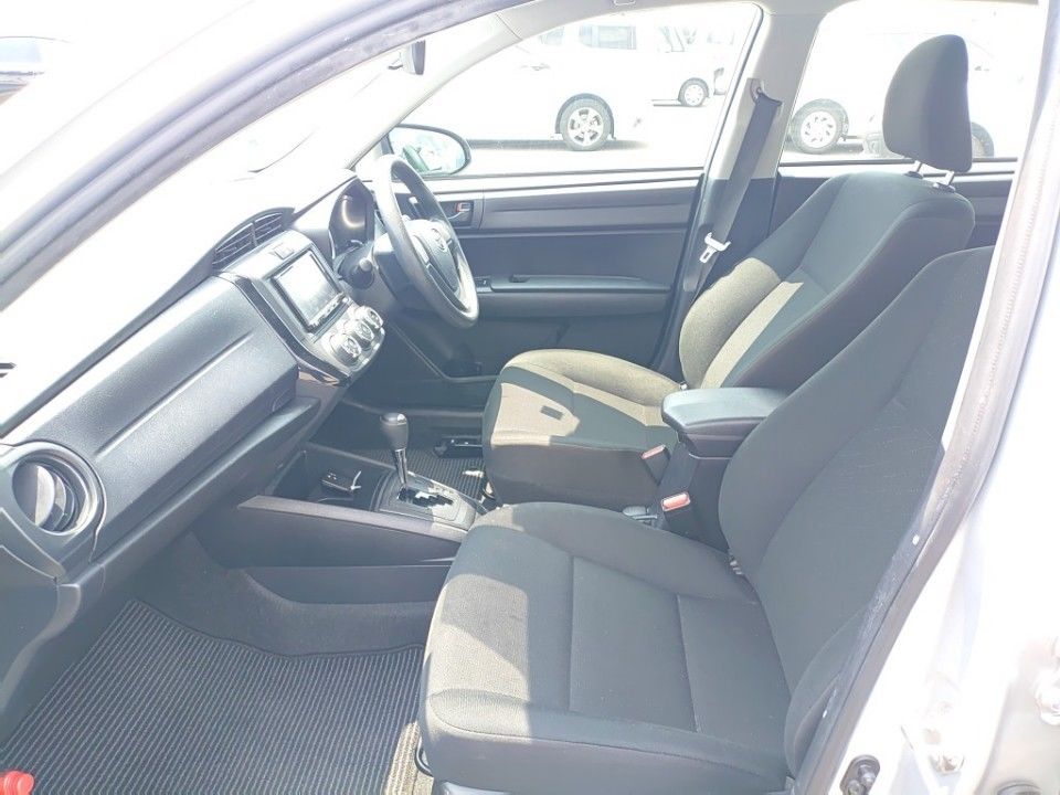 2021 Toyota カローラ アクシオ auction photo 16