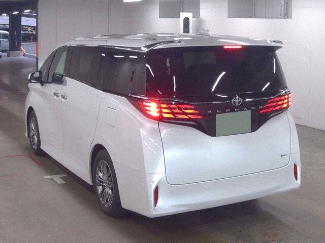 2026 Toyota Alphard Z auction photo 2