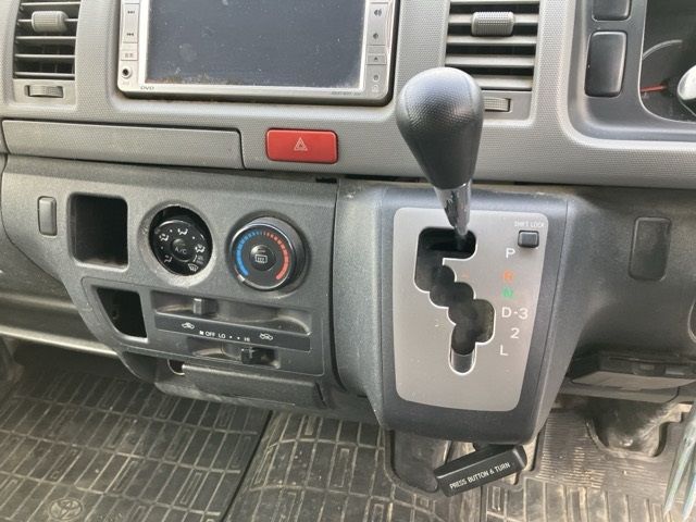 2005 Toyota Hiace auction photo 5