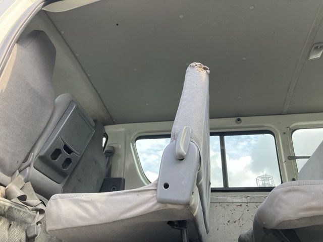 2005 Toyota Hiace auction photo 10