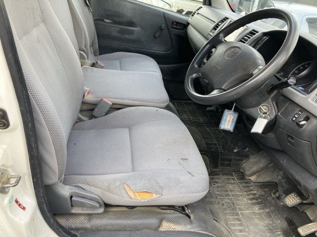 2005 Toyota Hiace auction photo 8