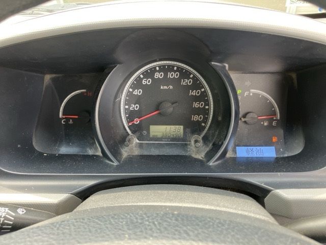2005 Toyota Hiace auction photo 14