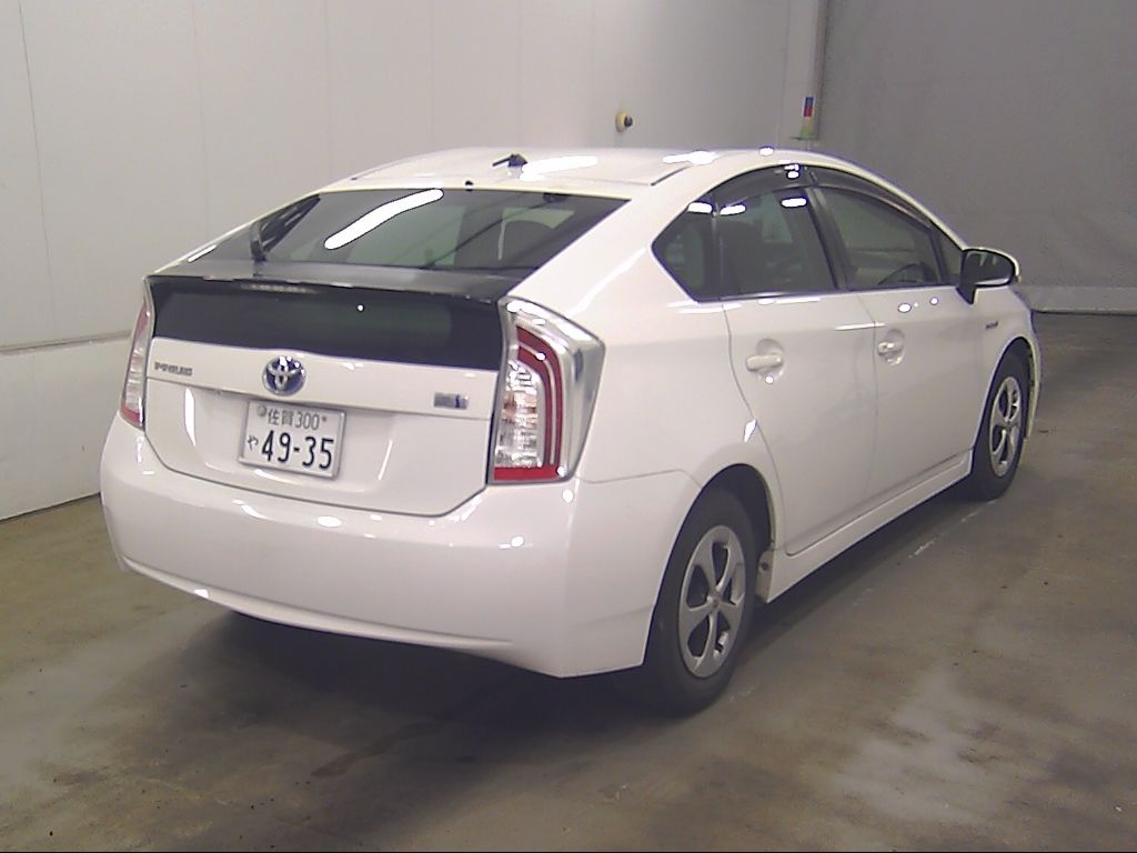 2014 Toyota Prius S auction photo 2