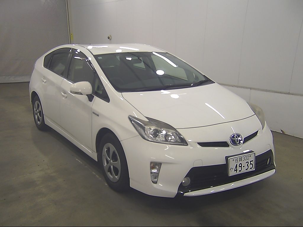 Japan Auction Vehicles 9 2014 Toyota Prius S auction photo