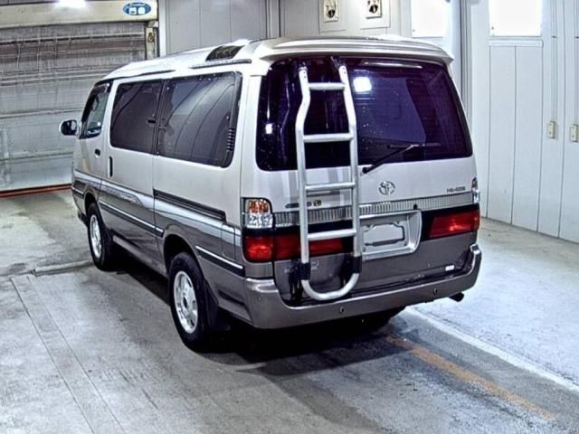 1999 Toyota Hiace スーパーカスタムG D-TB 4WD auction photo 2